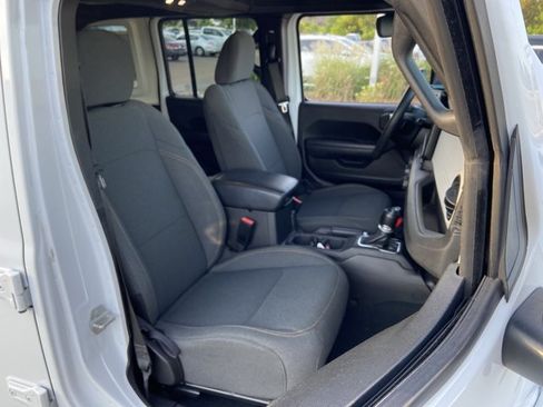 Used 2024 Jeep Wrangler Unlimited Sport AWD/4WD image 20