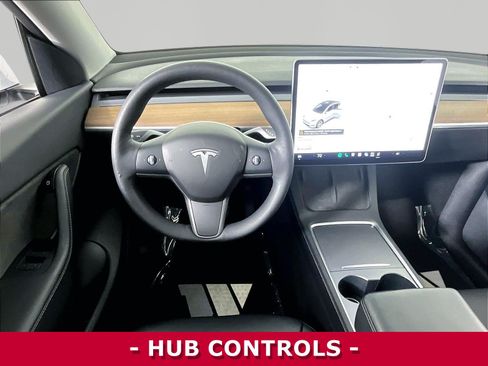 Used 2021 Tesla Model Y Long Range AWD/4WD image 8