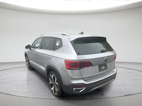 Used 2023 Volkswagen Taos SEL AWD/4WD image 6