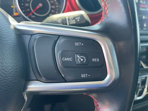 Used 2022 Jeep Gladiator Rubicon AWD/4WD image 30