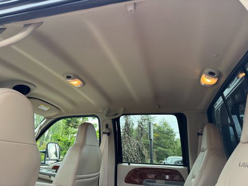 Used 2001 Ford F350 Lariat image 53