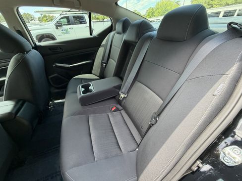 Used 2025 Nissan Altima 2.5 S FWD image 44