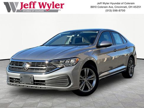 Used 2024 Volkswagen Jetta SE FWD image 1