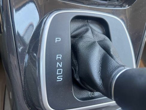 Used 2014 Ford Escape Titanium w/ Equipment Group 401A AWD/4WD image 23