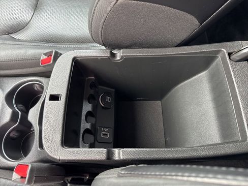 Used 2019 Jeep Cherokee Limited w/ Technology Group image 44