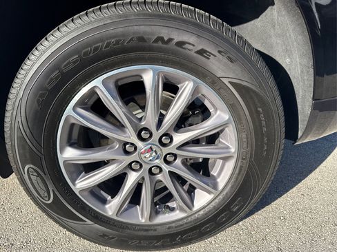 Certified 2024 Buick Enclave Essence image 15