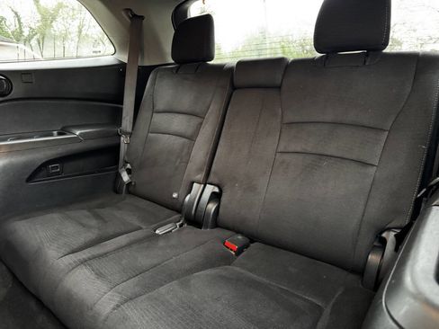 Used 2018 Honda Pilot EX image 16