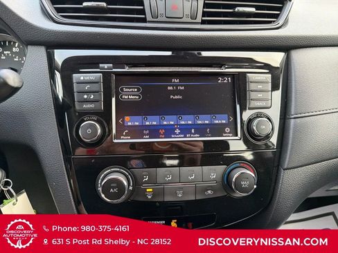 Certified 2020 Nissan Rogue S image 17