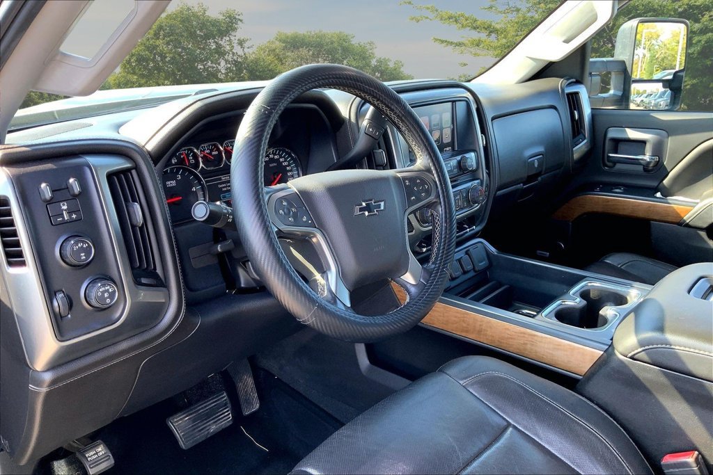 Used 2018 Chevrolet Silverado 3500 LTZ w/ Duramax Plus Package AWD/4WD image 17