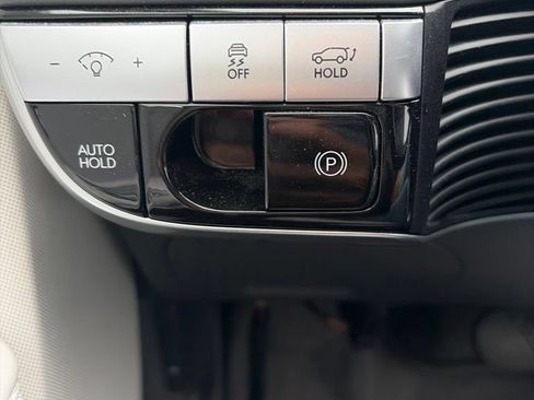 Used 2023 Hyundai Ioniq 5 Limited AWD/4WD image 11