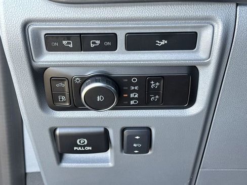 Used 2023 Ford F150 Lariat w/ Equipment Group 502A High image 18