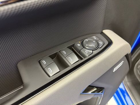 Used 2025 Chevrolet Silverado 1500 ZR2 w/ Technology Package image 18