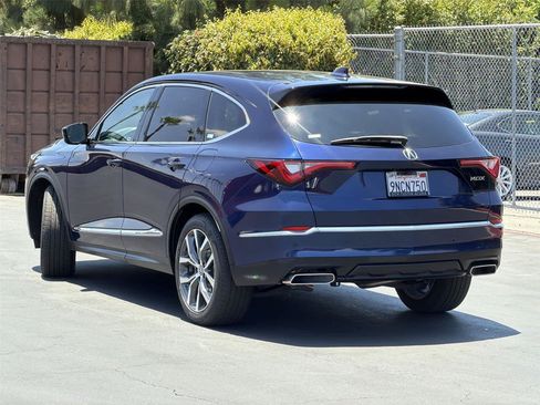 Certified 2024 Acura MDX FWD w/ Technology Package image 5