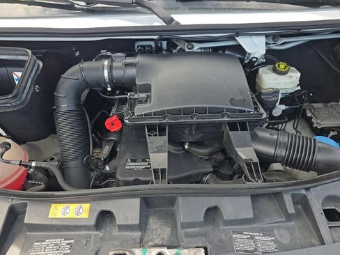 Used 2022 Mercedes-Benz Sprinter 2500 image 16