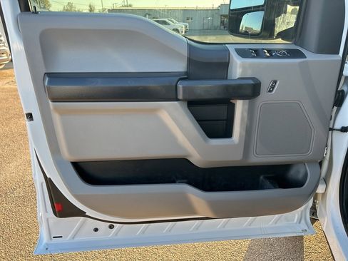 Used 2022 Ford F350 XL w/ Power Equipment Group image 7