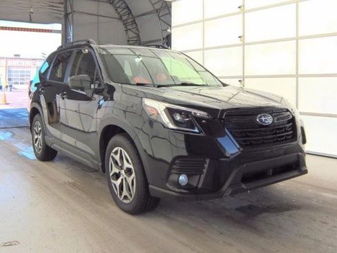 Certified 2023 Subaru Forester Premium image 2