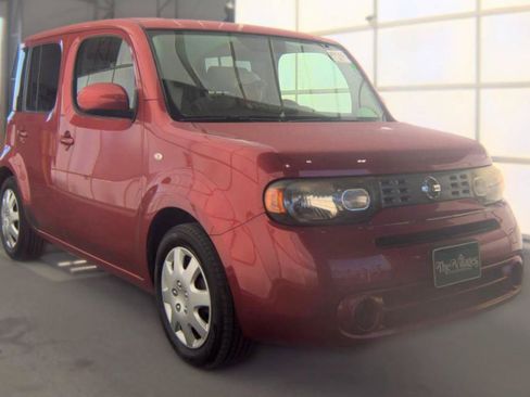 Used 2009 Nissan Cube 1.8 S w/ Interior Designer Pkg FWD image 4