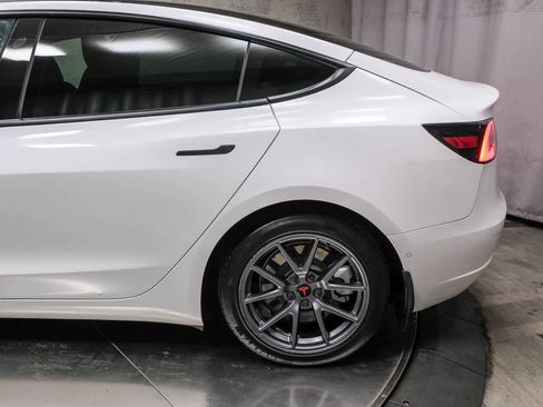 Used 2022 Tesla Model 3 RWD image 8