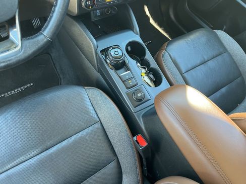 Used 2021 Ford Bronco Sport Outer Banks w/ Outer Banks Package (96D) image 21