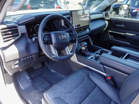 Used 2024 Toyota Tundra Limited AWD/4WD image 13