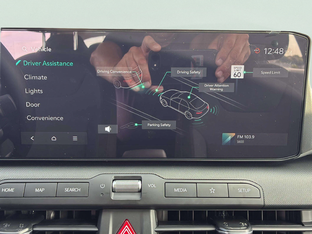 Certified 2025 Kia K4 FWD image 15