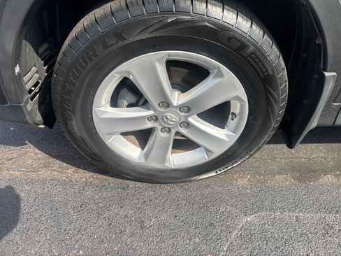 Used 2014 Toyota RAV4 XLE AWD/4WD image 11