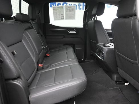 Used 2025 GMC Sierra 1500 SLT w/ SLT Premium Plus Package AWD/4WD image 10