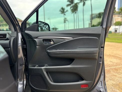 Used 2022 Honda Pilot Special Edition image 16