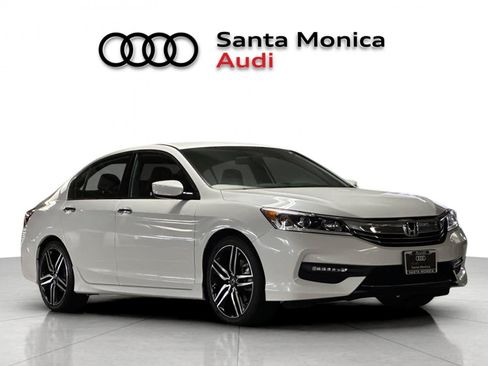 Used 2017 Honda Accord Sport Special Edition image 9