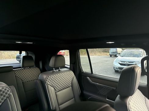 Certified 2024 GMC Acadia Denali w/ Super Cruise Package image 14