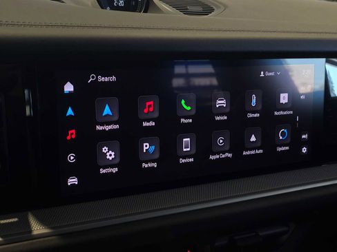 Used 2024 Porsche Cayenne image 31