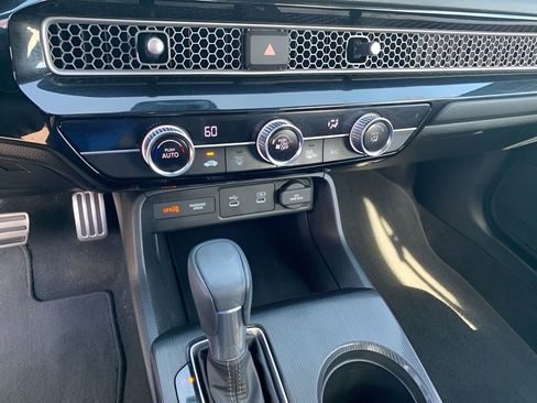 Used 2025 Honda Civic Sport image 21