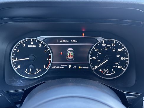 Used 2024 Nissan Pathfinder SV FWD image 24