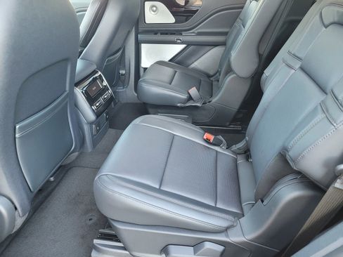 New 2026 Lincoln Aviator Reserve image 7