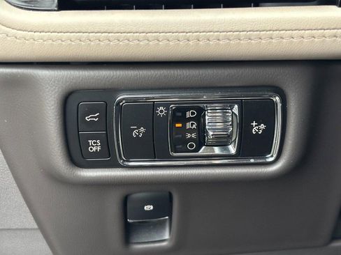 Certified 2023 Lincoln Nautilus Reserve image 17