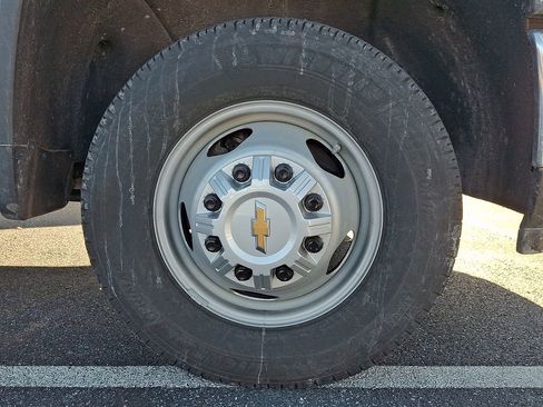 Used 2024 Chevrolet Silverado 3500 W/T w/ WT Convenience Package image 8