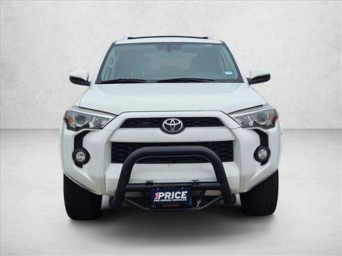 Used 2016 Toyota 4Runner SR5 image 2