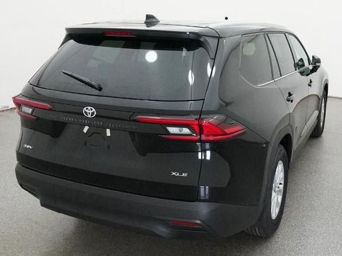 New 2026 Toyota Grand Highlander XLE image 8