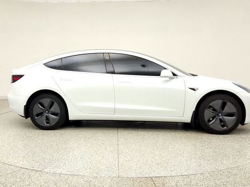 Used 2020 Tesla Model 3 Standard Range Plus RWD image 8