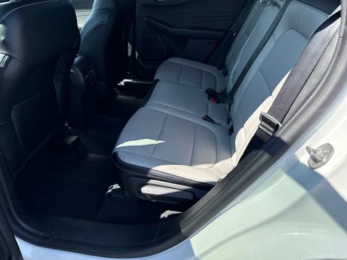 Used 2023 Ford Escape Platinum AWD/4WD image 18