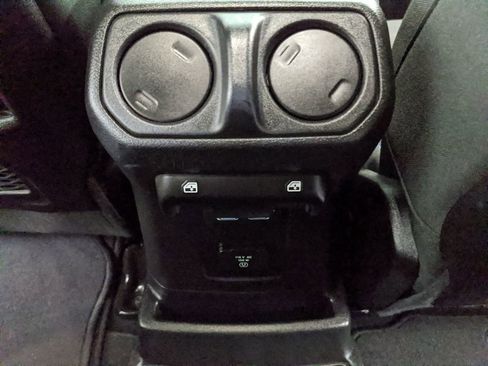 Used 2023 Jeep Wrangler Unlimited Rubicon 4xe AWD/4WD image 31