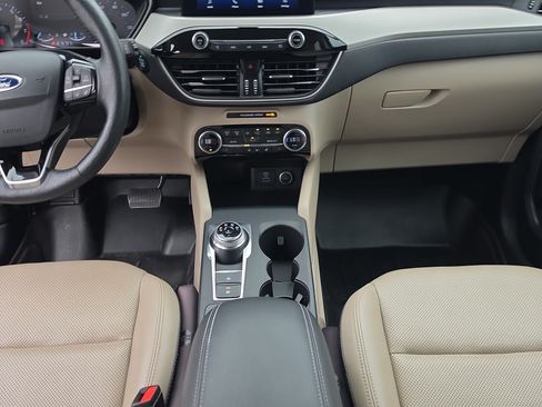 Used 2021 Ford Escape SEL AWD/4WD image 17