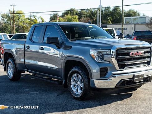 Used 2020 GMC Sierra 1500 Base w/ Sierra Value Package image 3
