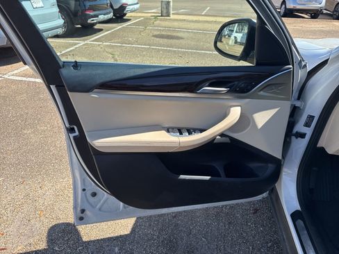 Used 2021 BMW X3 sDrive30i w/ Premium Package image 12