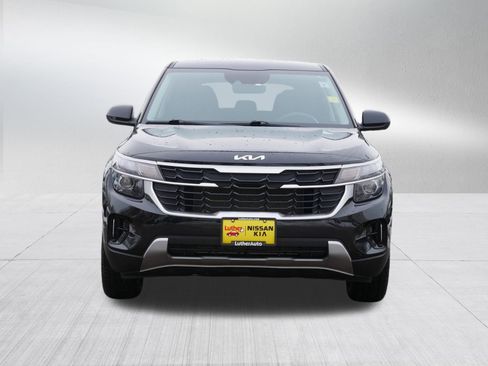 Certified 2024 Kia Seltos LX image 2