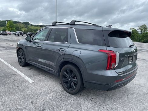 Used 2023 Hyundai Palisade XRT FWD image 3