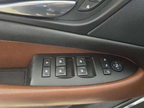 Used 2019 Cadillac Escalade ESV Luxury image 15
