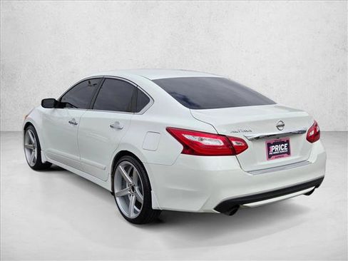 Used 2017 Nissan Altima 2.5 S w/ Power Driver Seat Package image 8