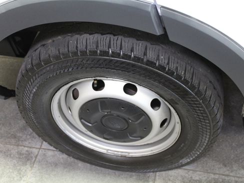 Used 2018 Ford Transit 250 130 Low Roof image 32