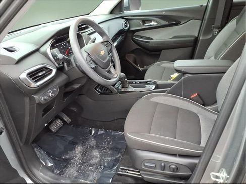 Used 2023 Chevrolet TrailBlazer LT image 11